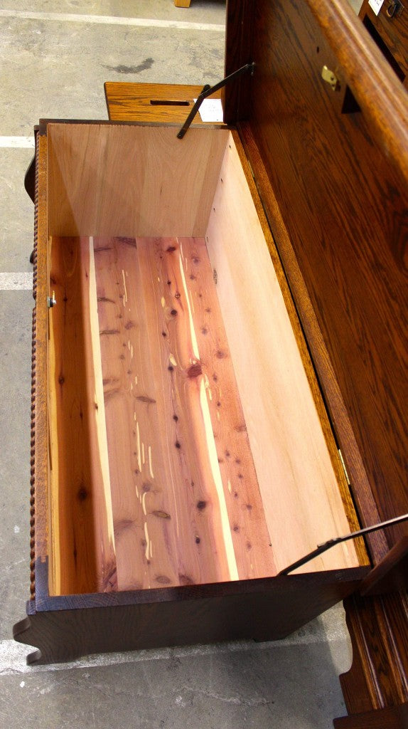 Sleigh Blanket Chest with Rope Twist