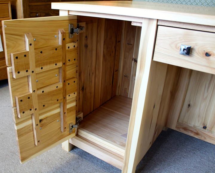 60" Coventry Executive Desk in Rustic Hickory