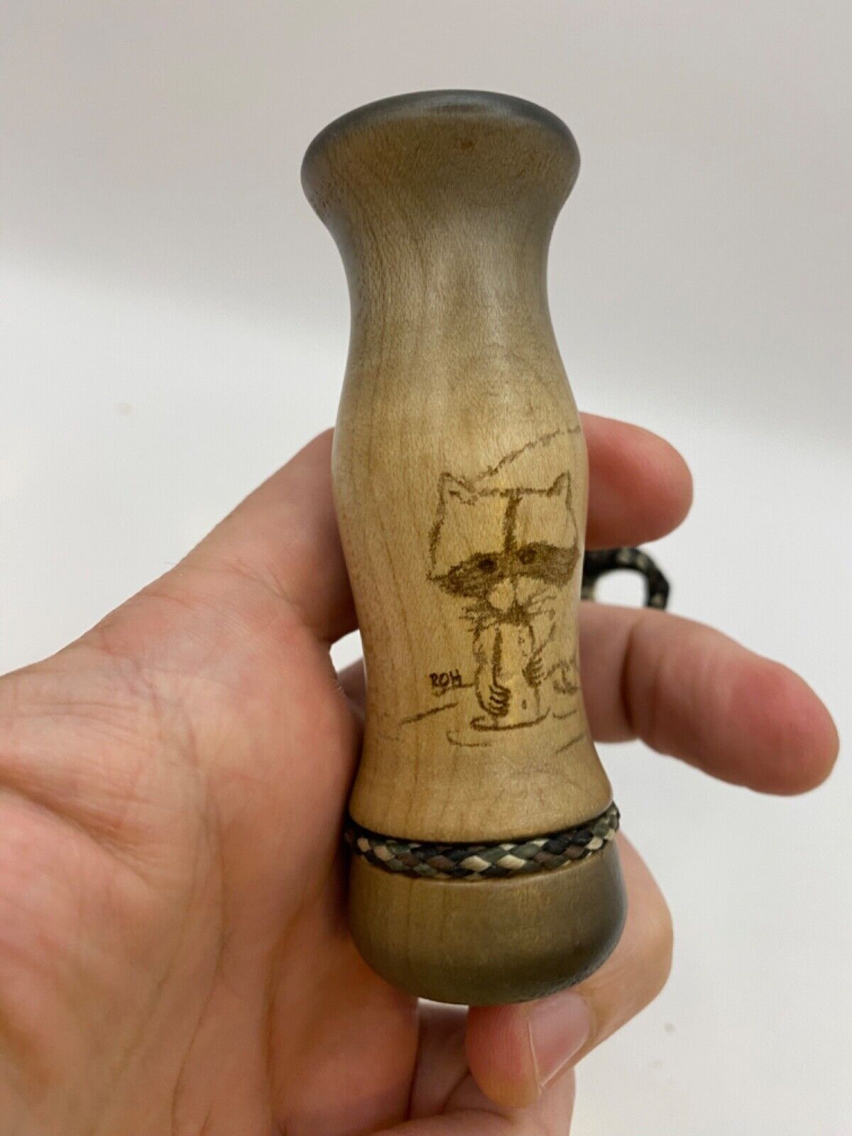 Wooden Amish Crafted Coon Squaller Raccoon Squealer Call