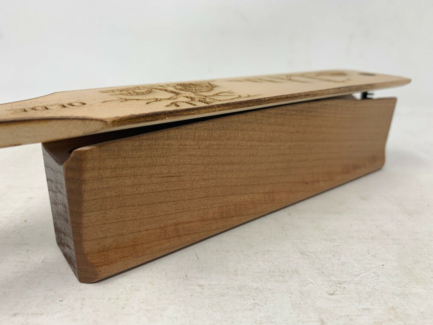 Genuinely Amish Crafted "Old Faithful" Turkey Box Call