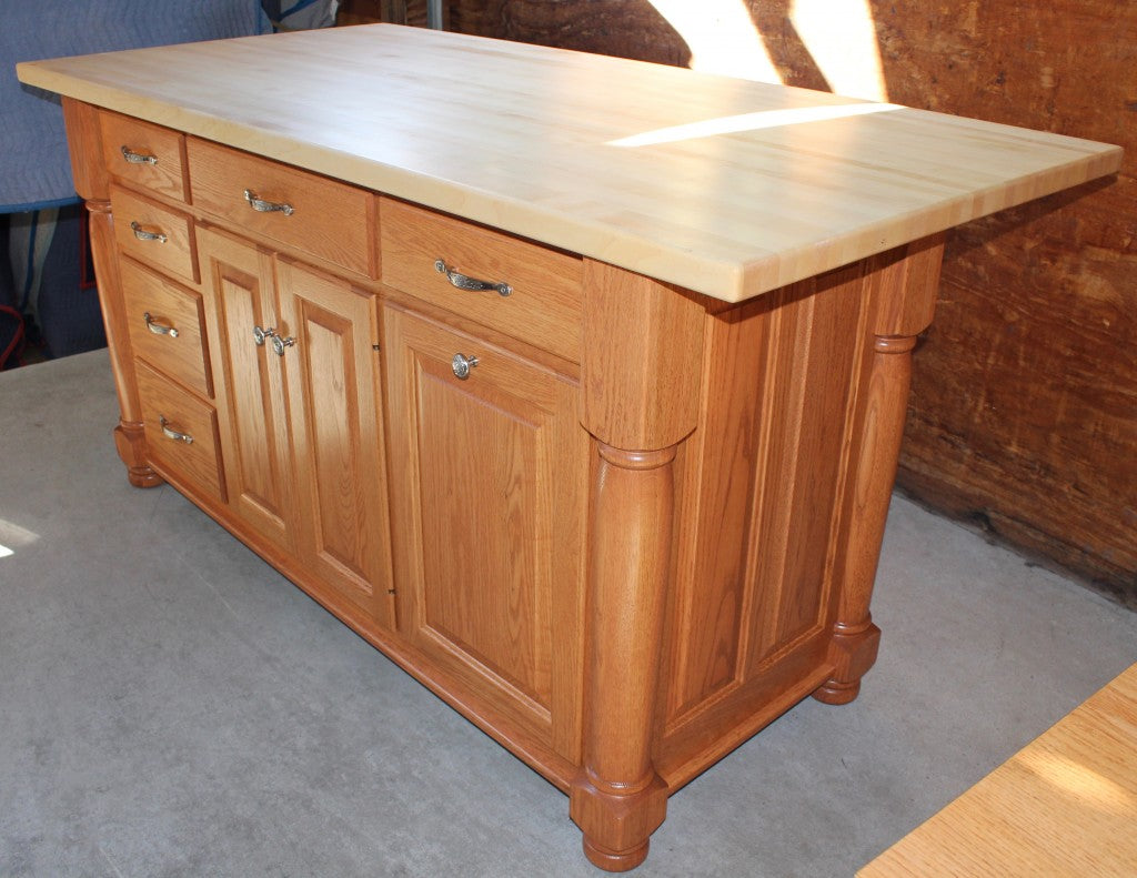 Three-Bay Turned Leg Island