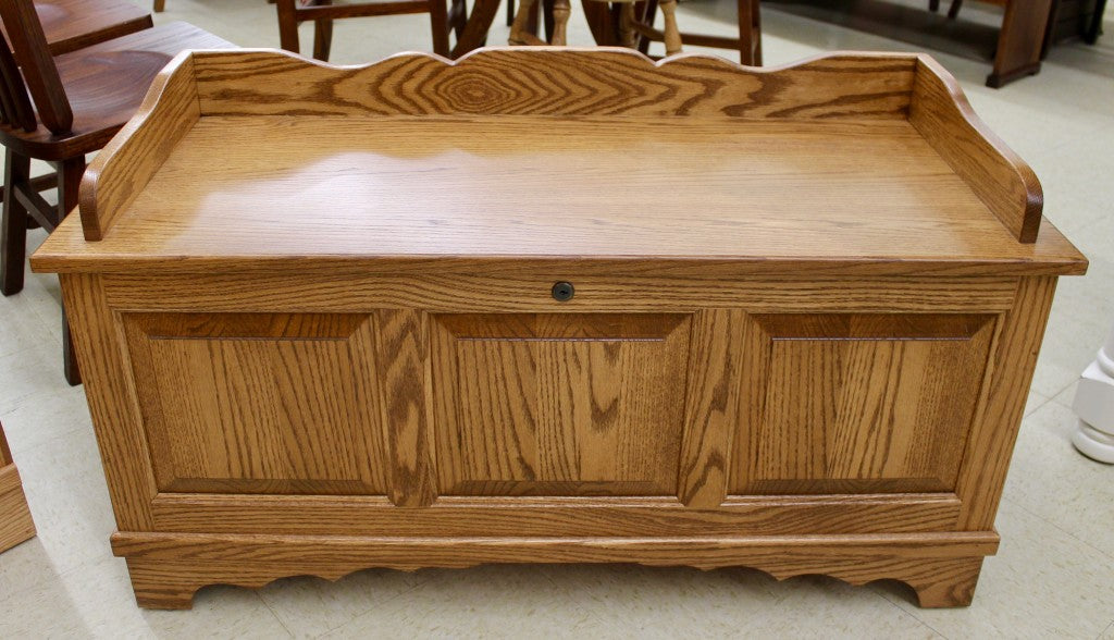 Medium Square Raised Panel Blanket Chest with Seat Rail
