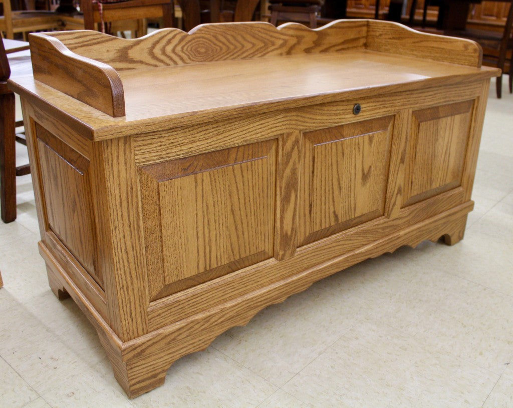 Medium Square Raised Panel Blanket Chest with Seat Rail