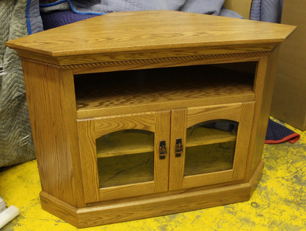 Deluxe Shaker Corner TV Stand