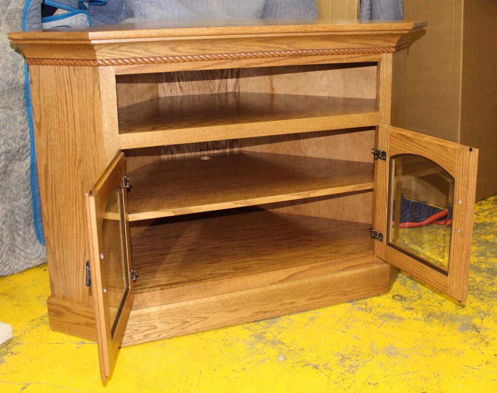 Deluxe Shaker Corner TV Stand