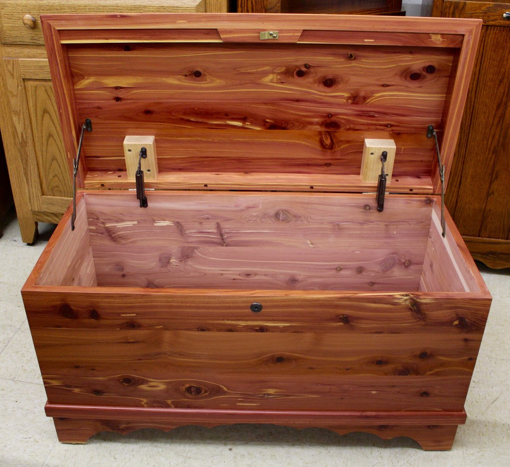 Small Waterfall Blanket Chest - All Cedar