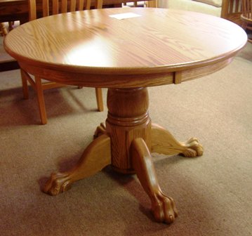 42" Round Traditional Single Pedestal Table with Claw Feet