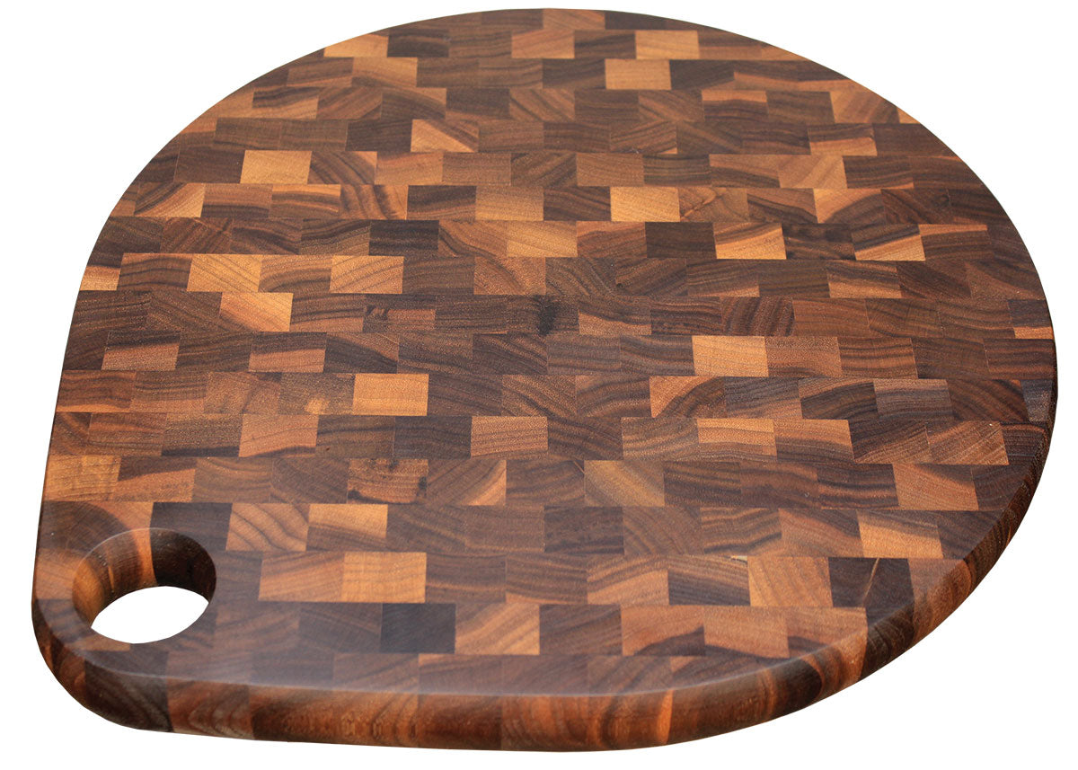 The Shorewood Cutting Board – Hickory Nut Wood Pattern