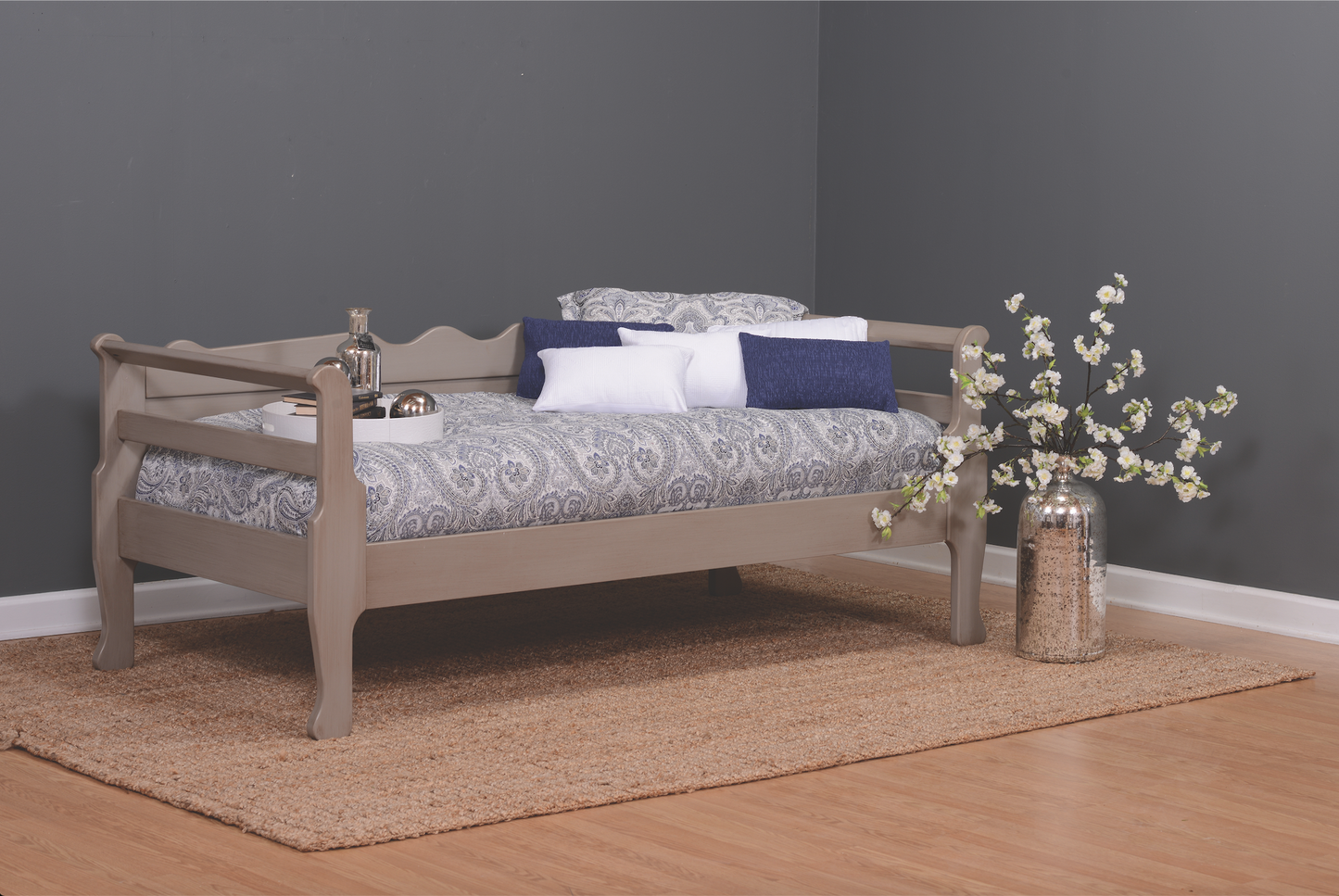 Lyndale Daybed
