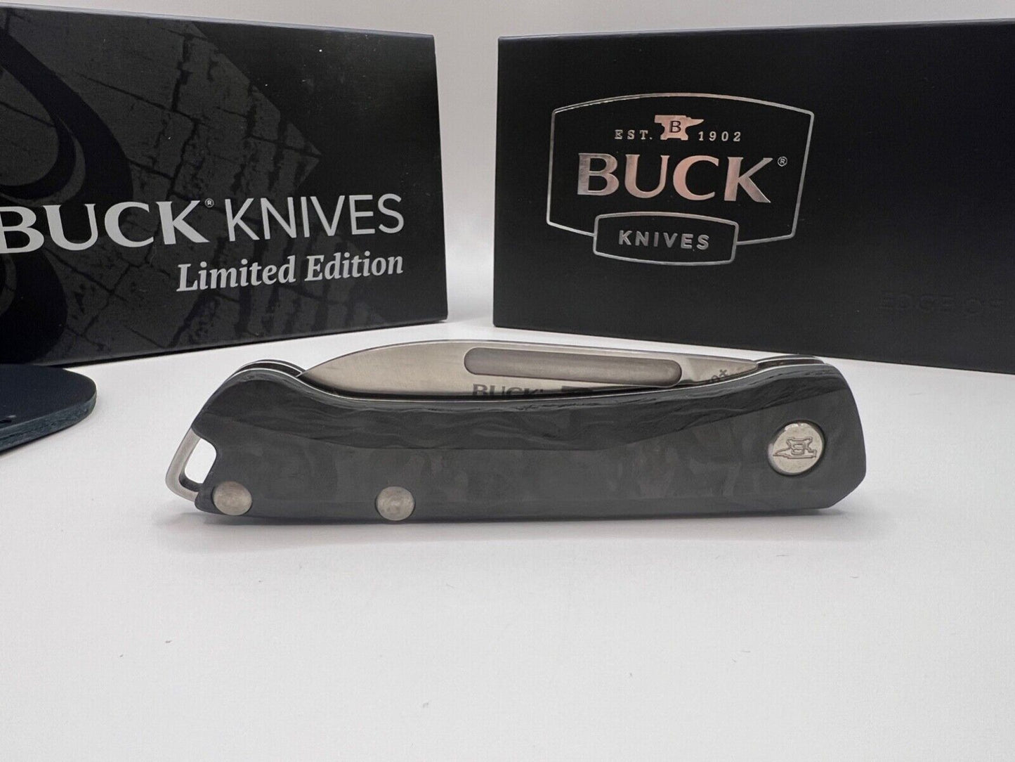 Buck USA 250 Saunter 2022 Legacy Collection Knife - Marble Carbon Fiber, S35VN