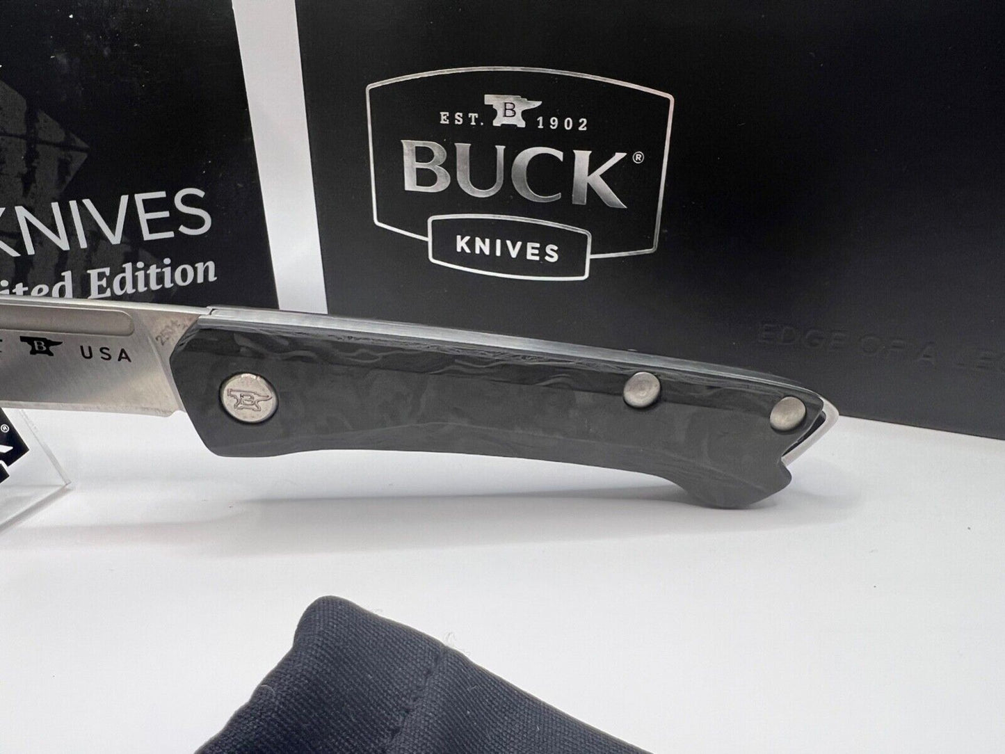 Buck USA 250 Saunter 2022 Legacy Collection Knife - Marble Carbon Fiber, S35VN