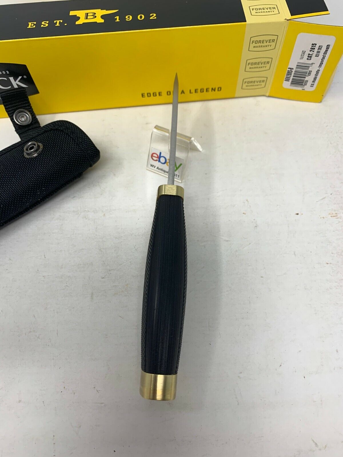 Buck USA 692 "Vanguard" Fixed Blade Rubber Handle Knife with Sheath - NIB!
