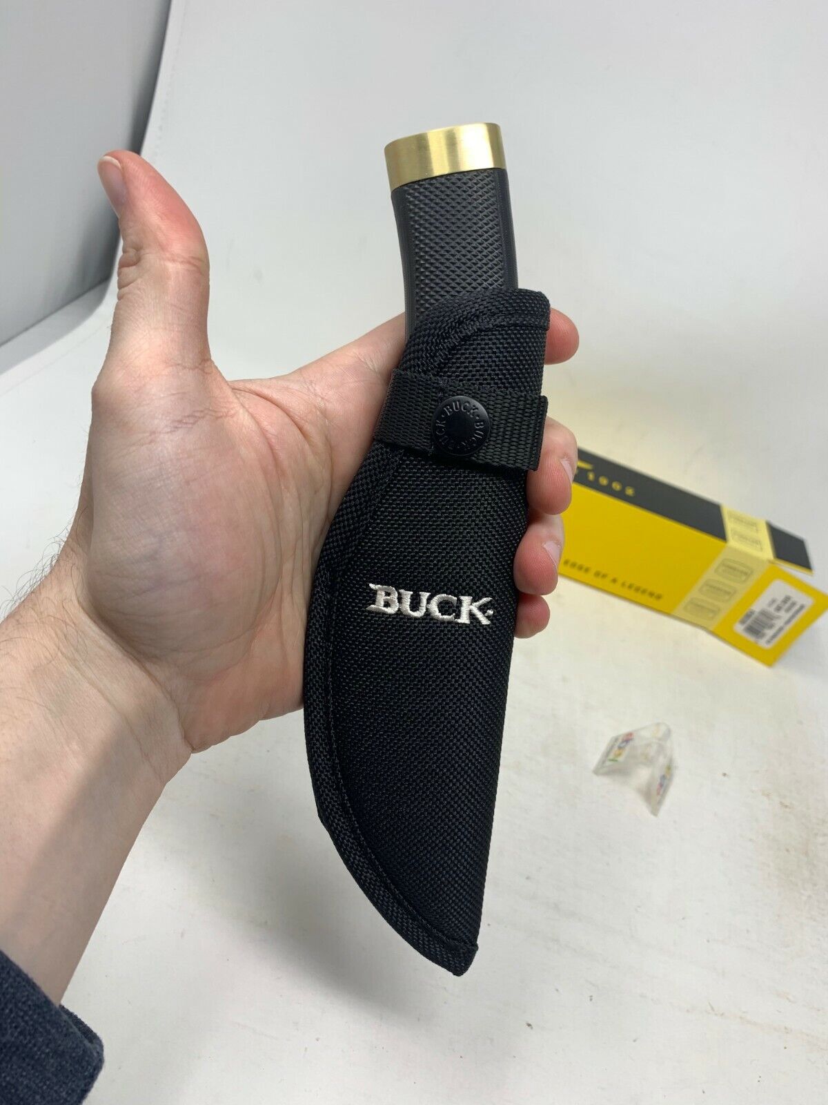 Buck USA 692 "Vanguard" Fixed Blade Rubber Handle Knife with Sheath - NIB!
