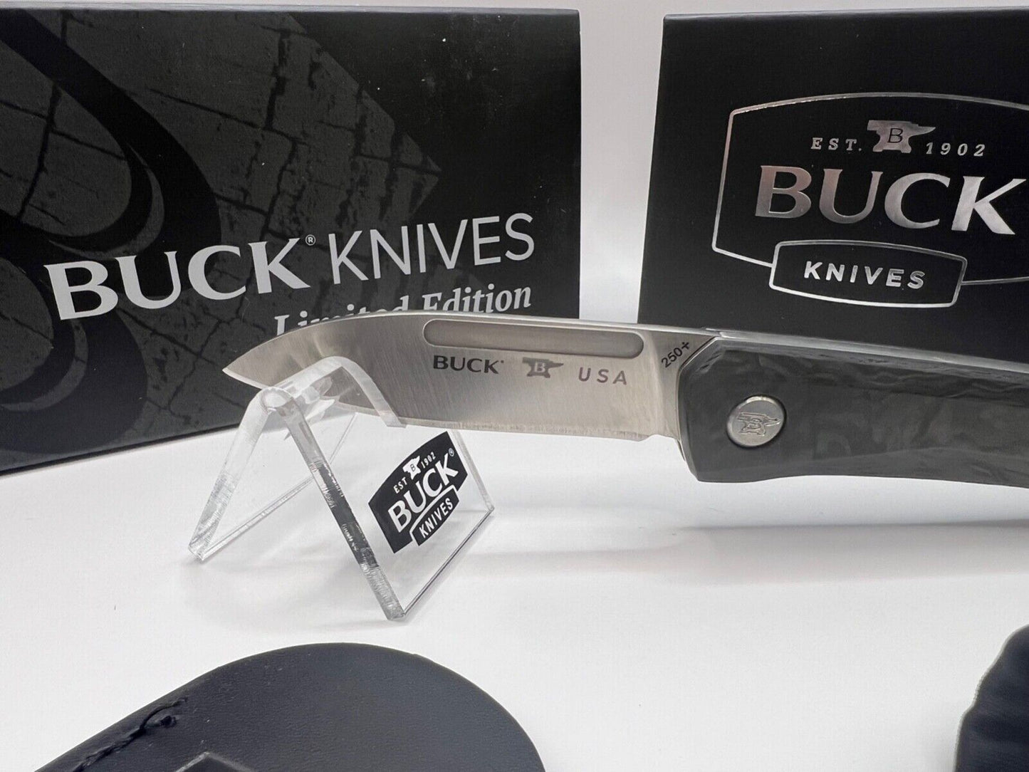 Buck USA 250 Saunter 2022 Legacy Collection Knife - Marble Carbon Fiber, S35VN