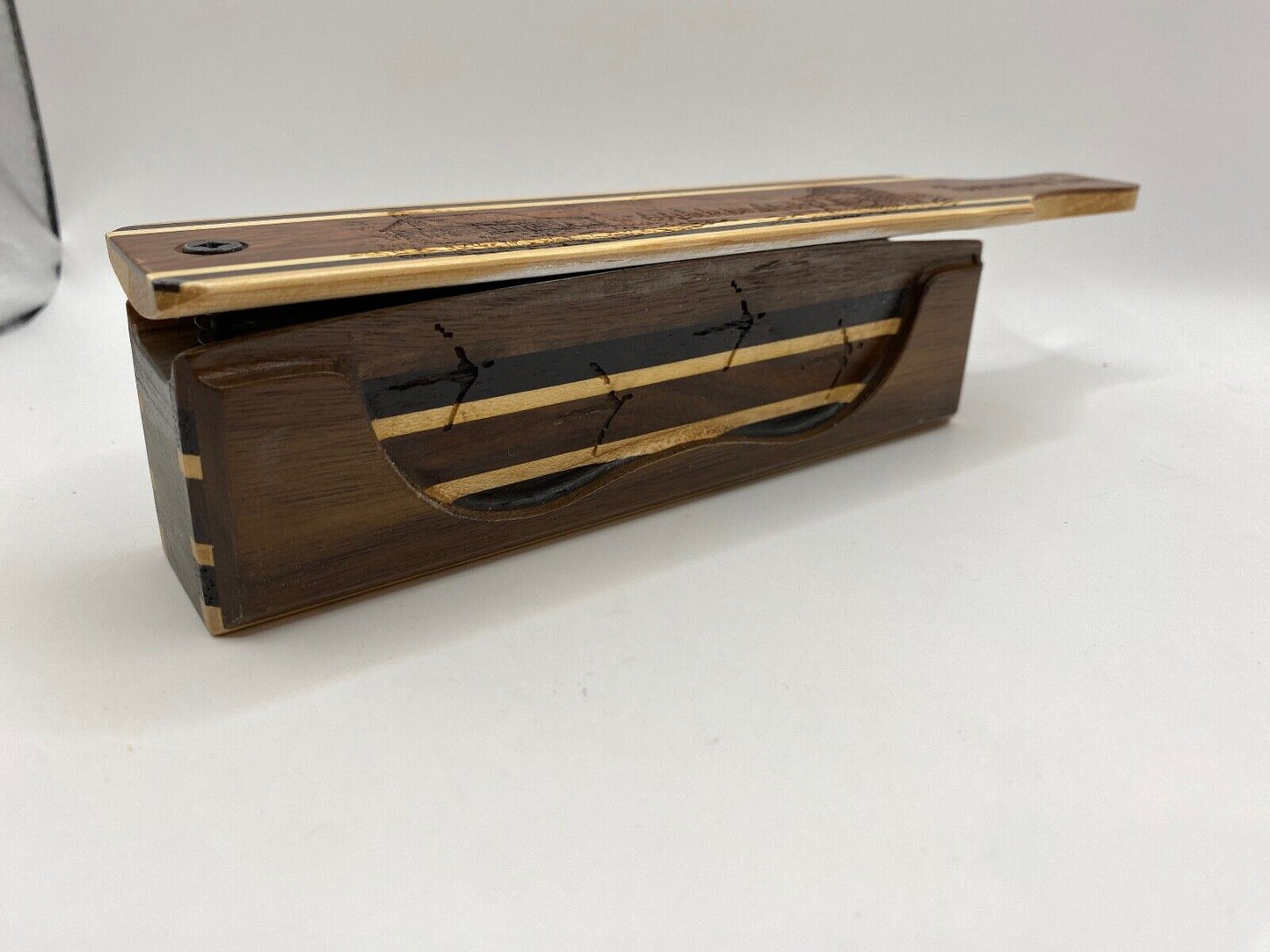 Genuinely Amish Crafted "Tuscarora Tom" Turkey Box Call