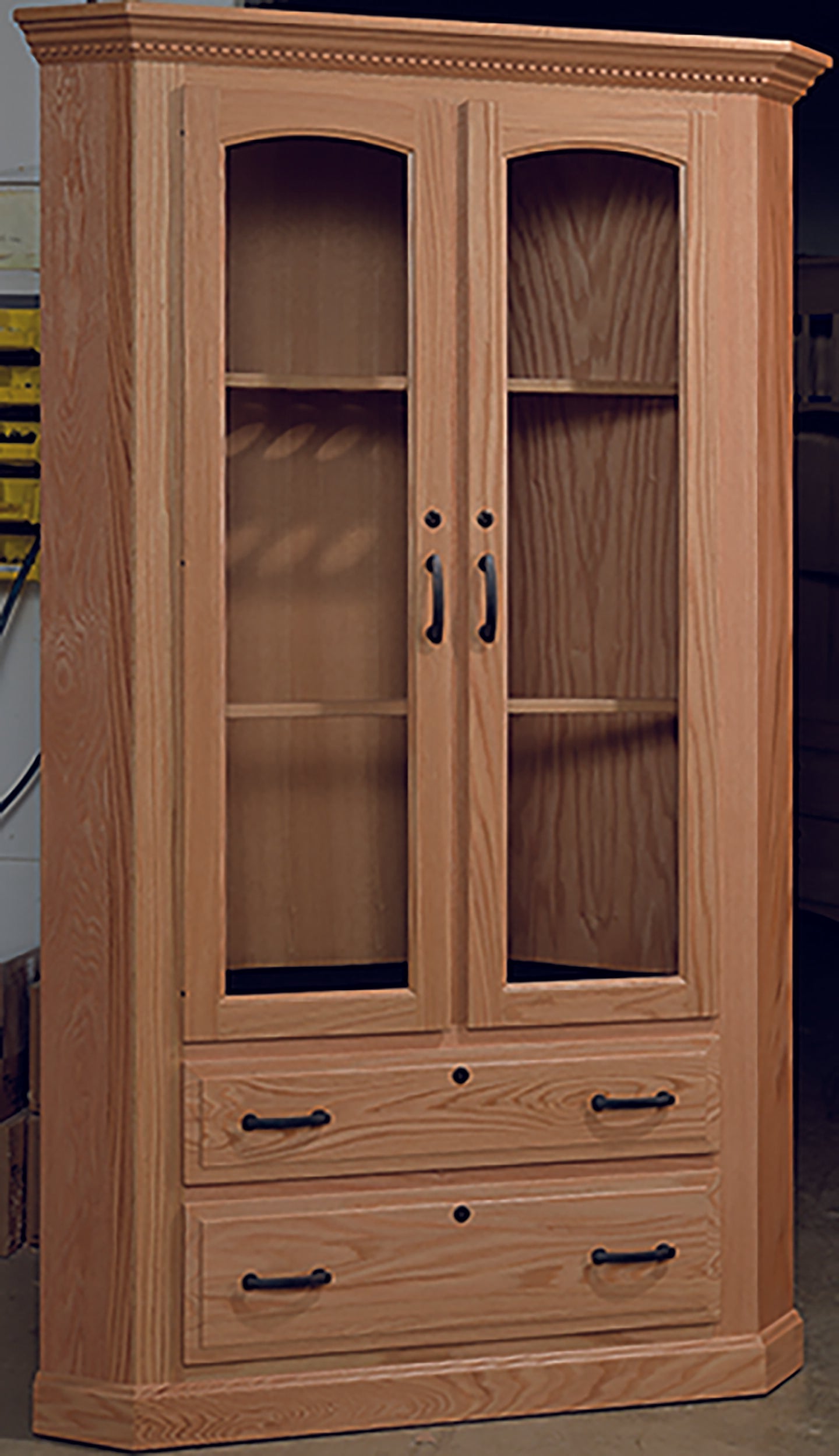 13 Gun Traditional Corner Cabinet