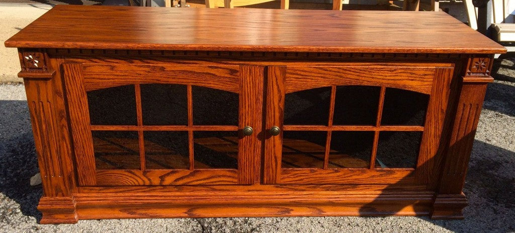 Deluxe Low TV Stand