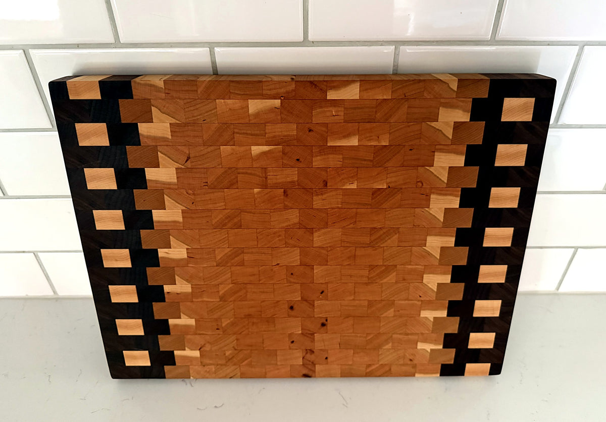 The Dubai Cutting Board – Brooklyn Wood Pattern 12" x 16"