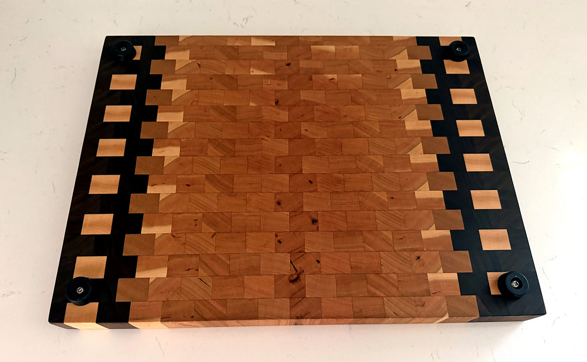 The Dubai Cutting Board – Brooklyn Wood Pattern 12" x 16"