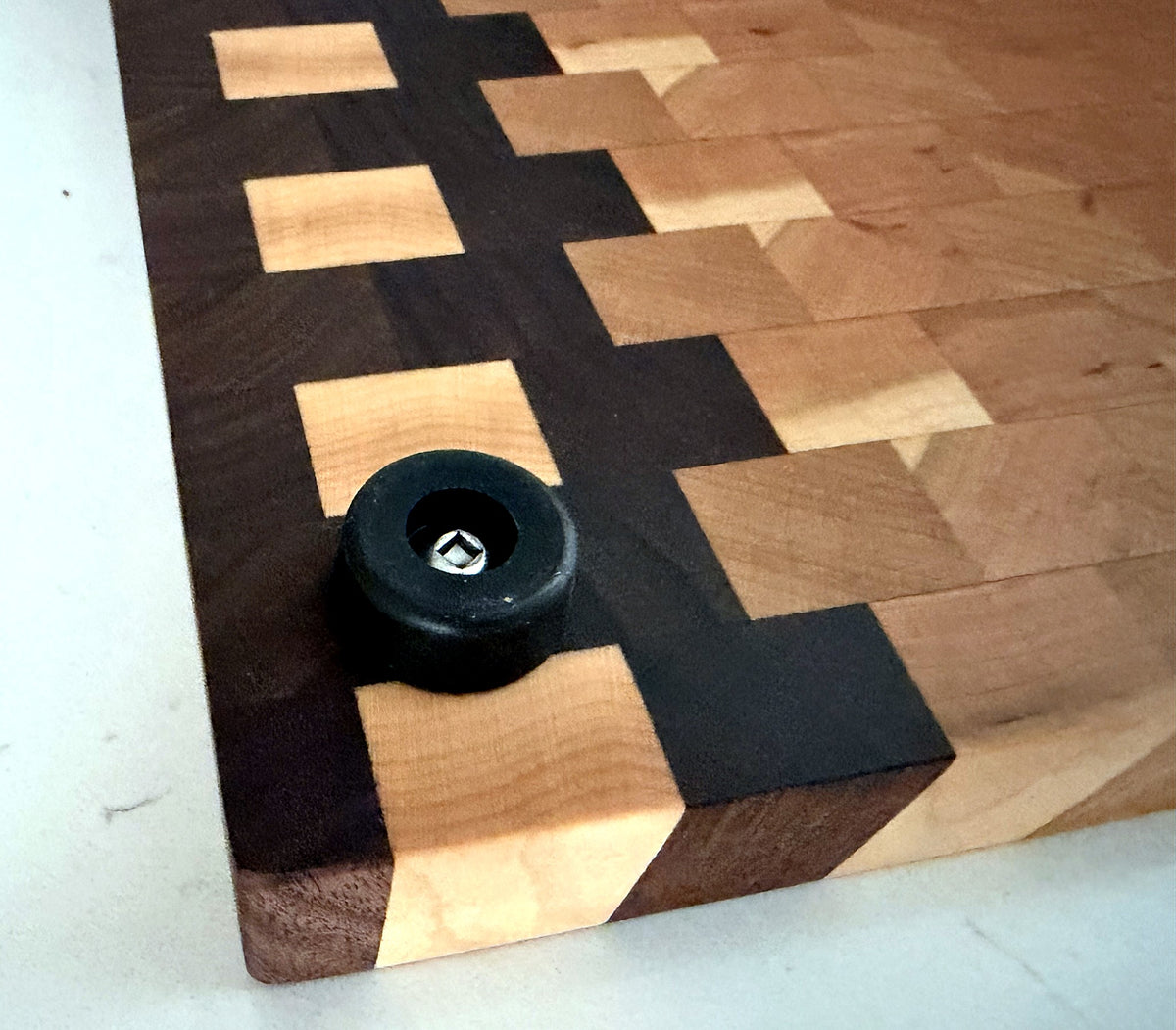 The Dubai Cutting Board – Brooklyn Wood Pattern 12" x 16"