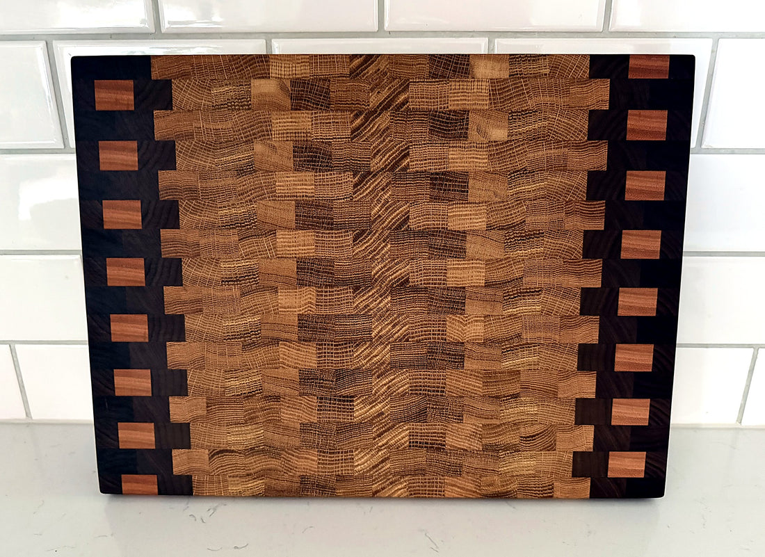 The Dubai Cutting Board – Cleveland Wood Pattern 12" x 16"