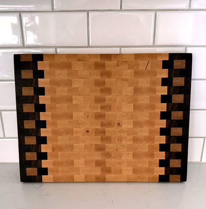 The Dubai Cutting Board – Rochester Wood Pattern 12" x 16"