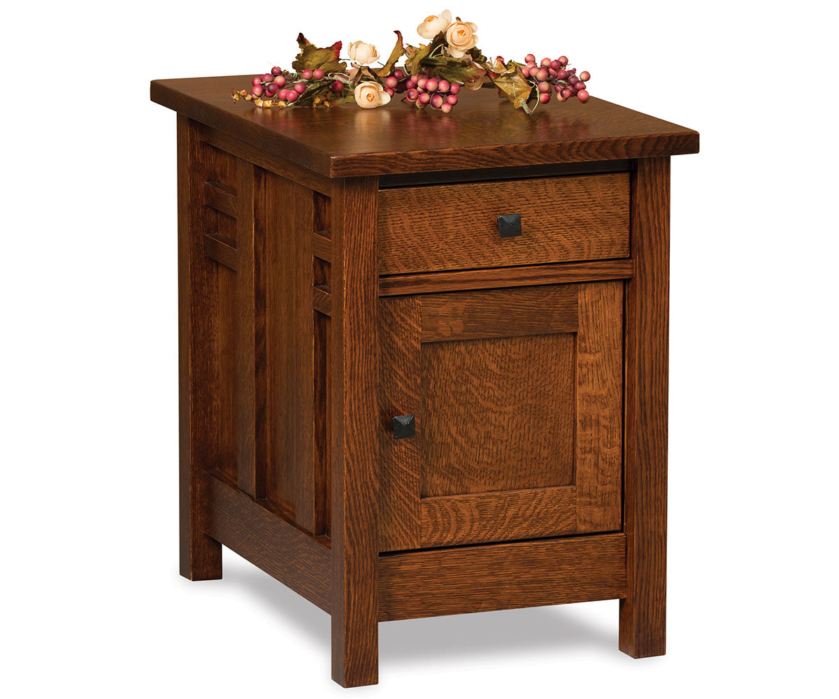 Kascade Enclosed End Table W/Drawer & Door