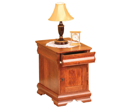 Louie Philippe End Table – 17"W