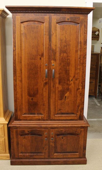 21 Gun Traditional Cabinet in Rustic Cherry