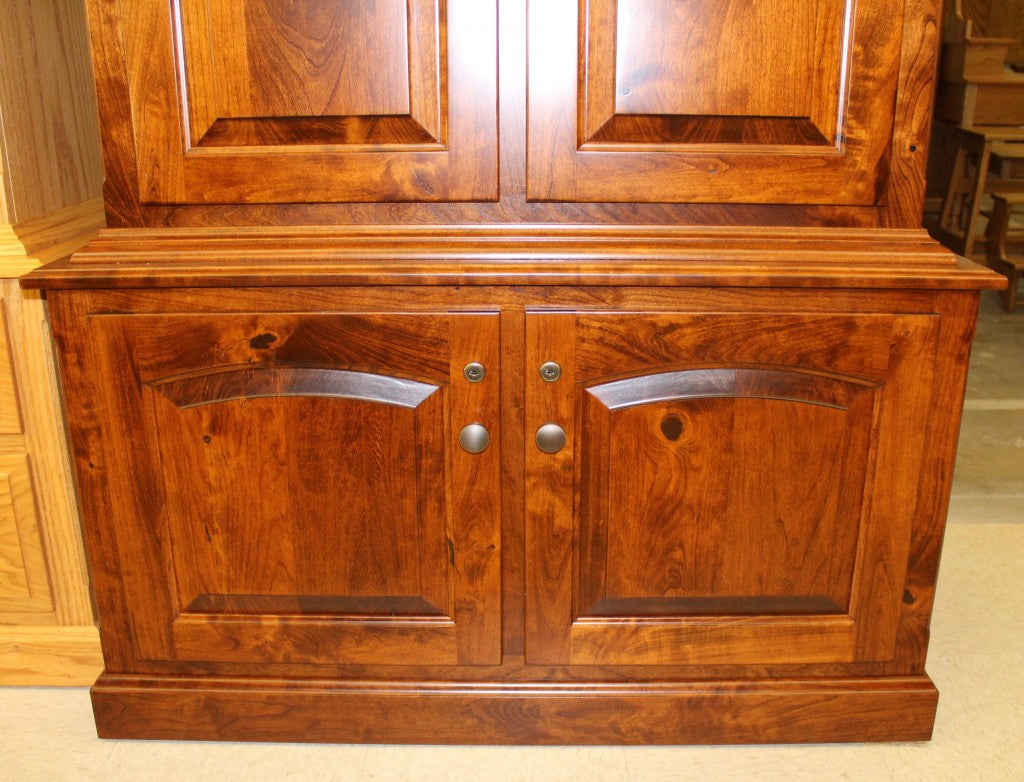 21 Gun Traditional Cabinet in Rustic Cherry