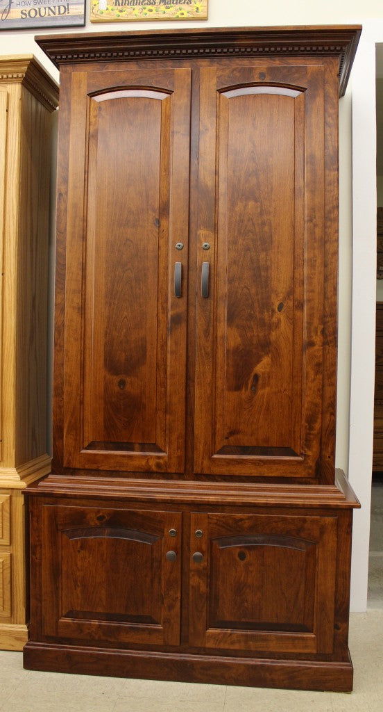 21 Gun Traditional Cabinet in Rustic Cherry