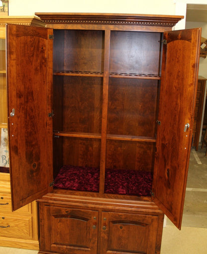 21 Gun Traditional Cabinet in Rustic Cherry