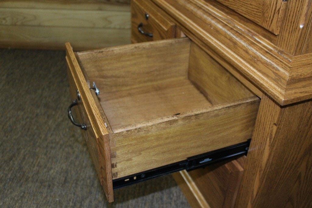 8 Gun Traditional Cabinet With Drawers and Canned Light