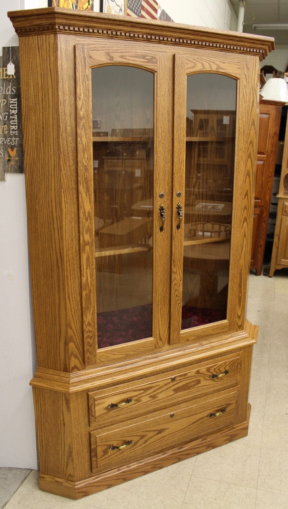 17 Gun Traditional Corner Cabinet