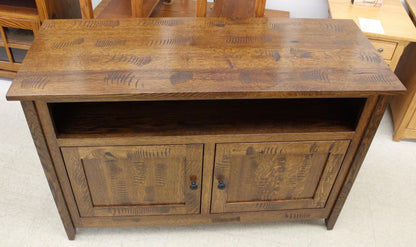 Rustic Mission 48″ TV Console in Rustic 1/4 Sawn Oak and Distressed