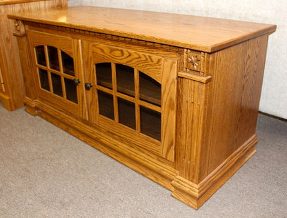 Deluxe Low TV Stand