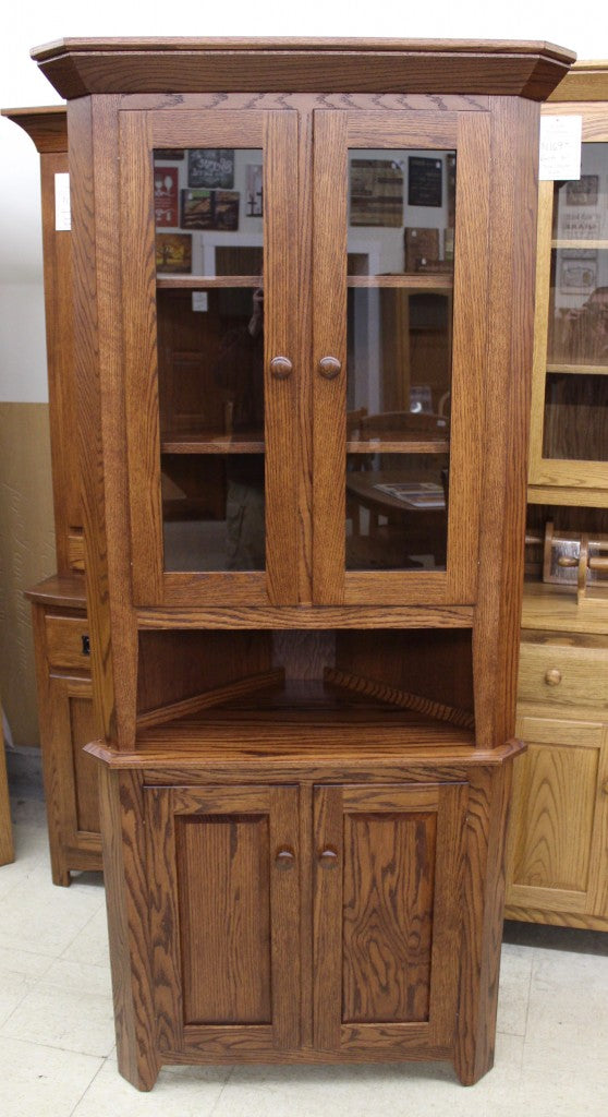26″ Corner Shaker Hutch