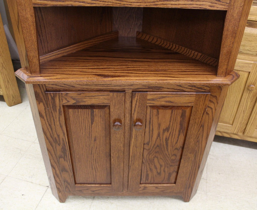 26″ Corner Shaker Hutch