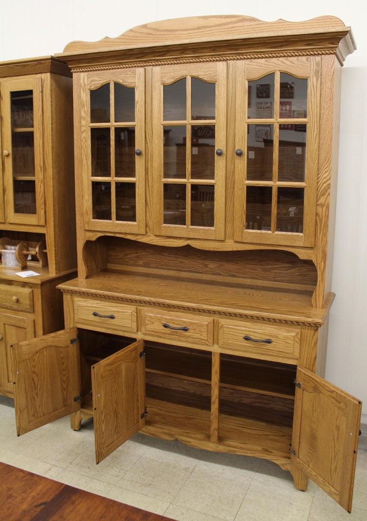 3-Door Country Hutch with Rope Twist Molding