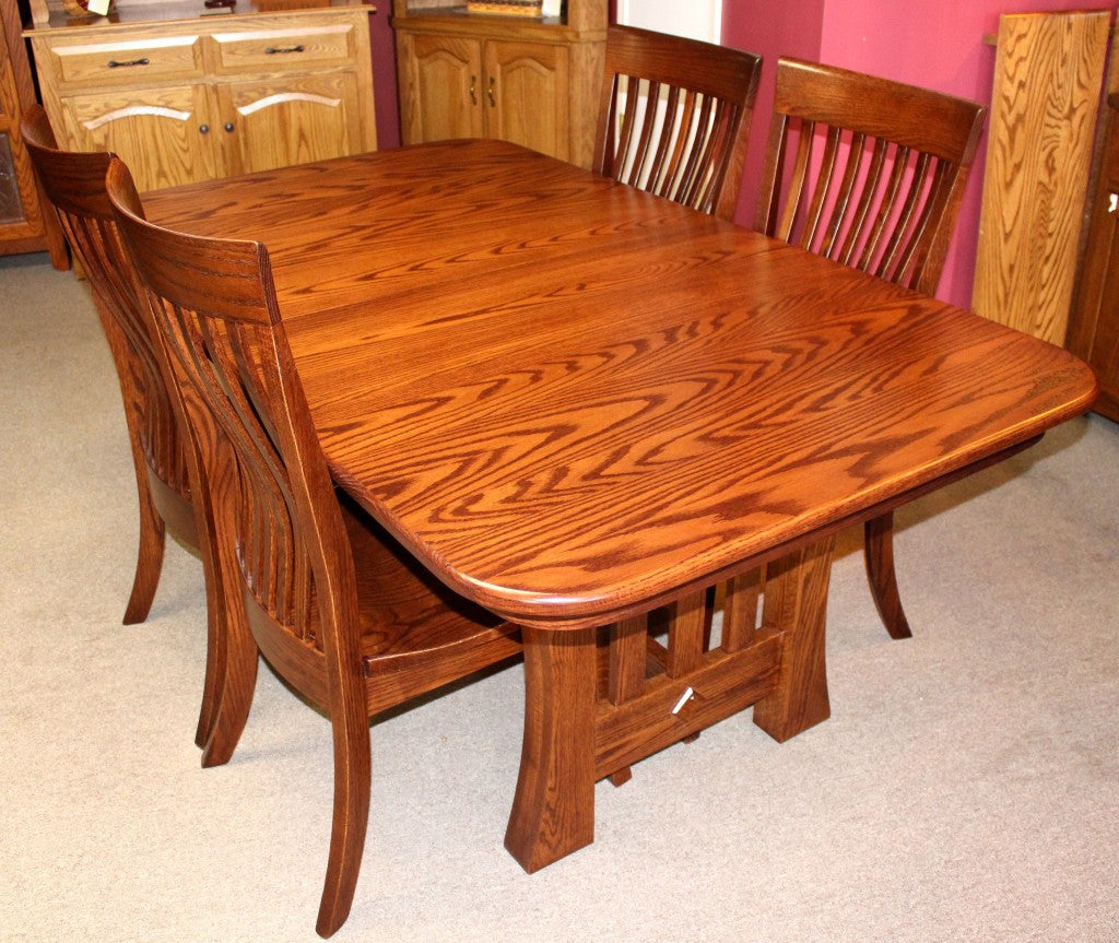 Curved Mission Table
