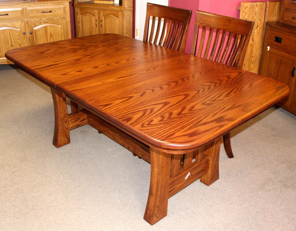 Curved Mission Table
