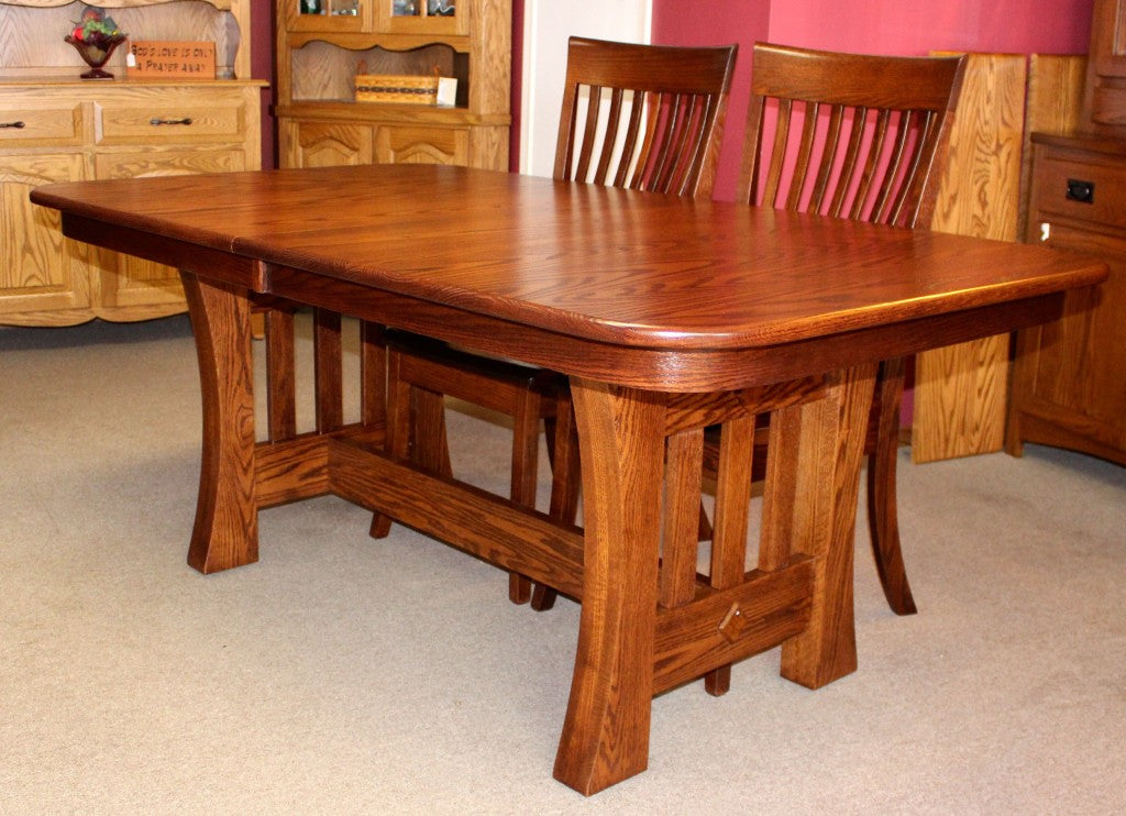 Curved Mission Table