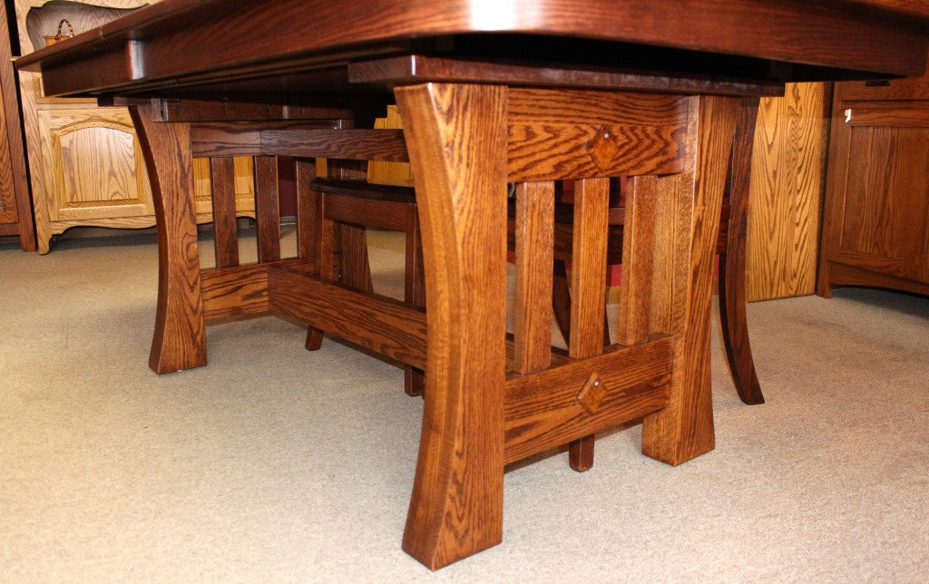 Curved Mission Table