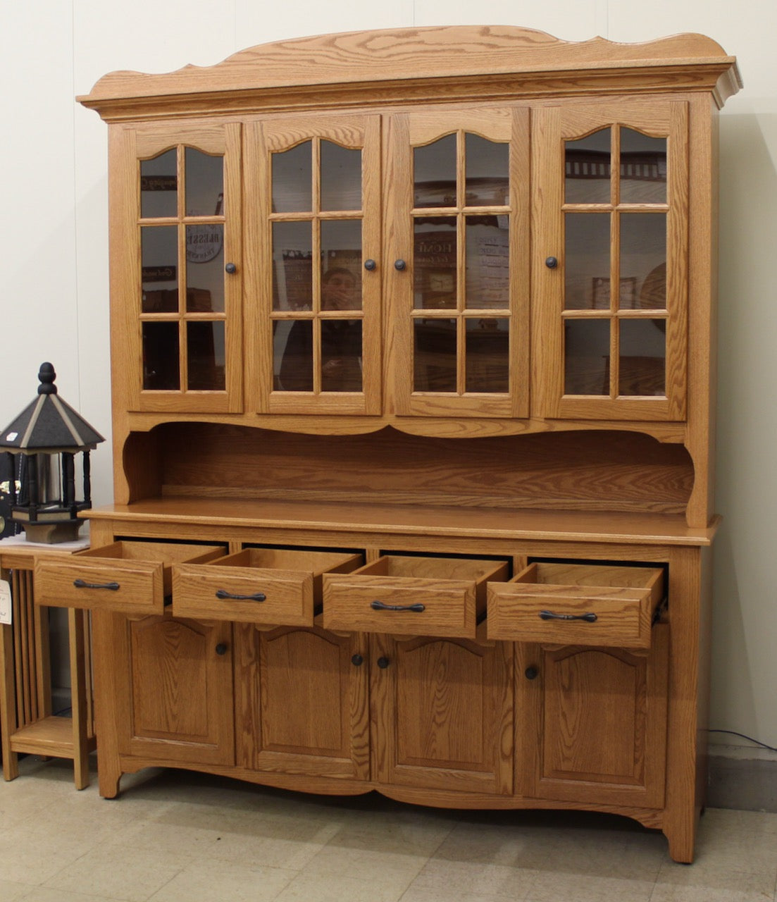 4-Door Country Hutch