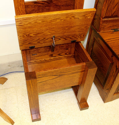 Personal Hall Seat