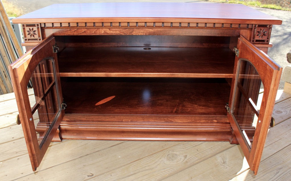 40" Deluxe Low TV Stand