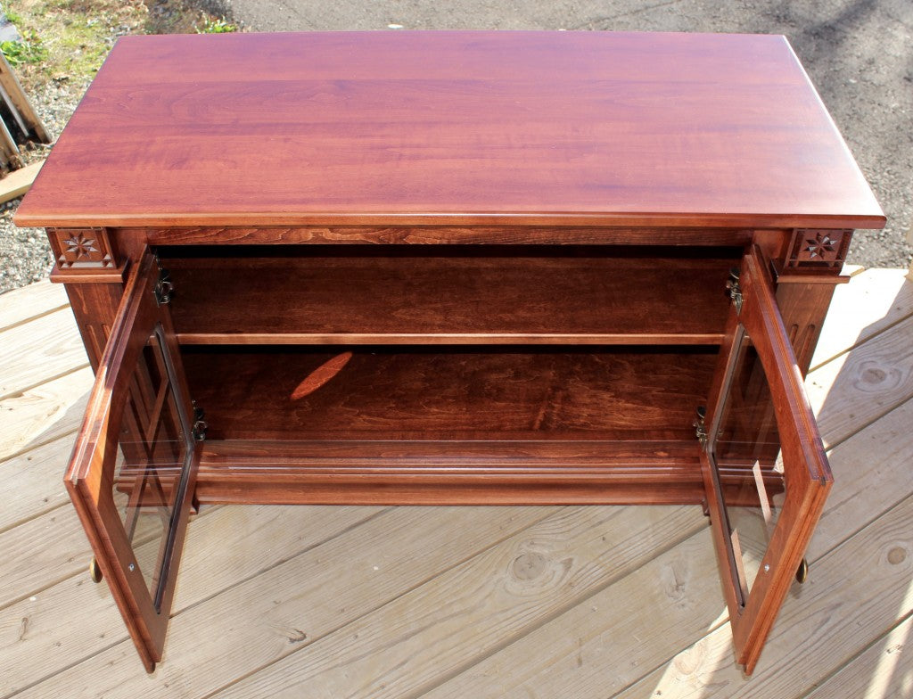 40" Deluxe Low TV Stand