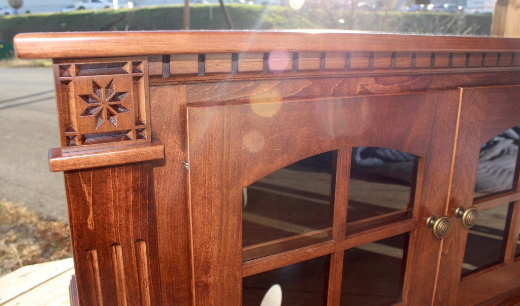 40" Deluxe Low TV Stand