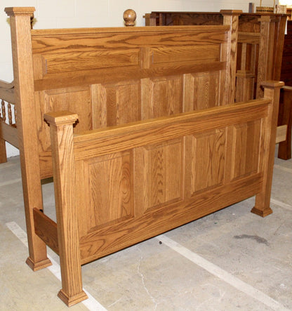 Country Panel Bed