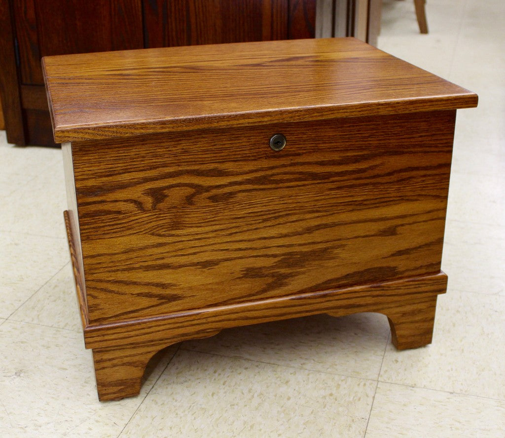 Mini Flat Top Blanket Chest